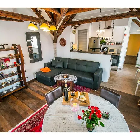 Apartment Tiramola Split